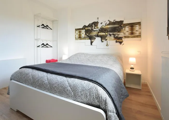 Maison Moderne Proche * Pirou