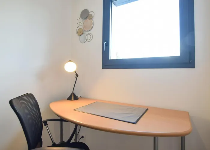 Maison Moderne Proche